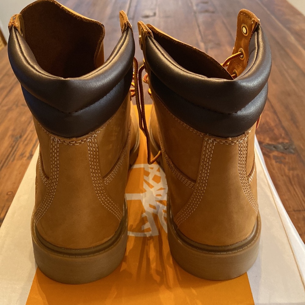 Timberland Women’s Boots - Picture 3 of 5